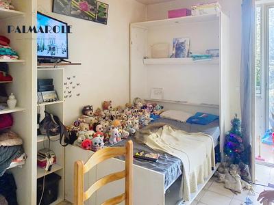 Studio - 17 m² - 1 pièce