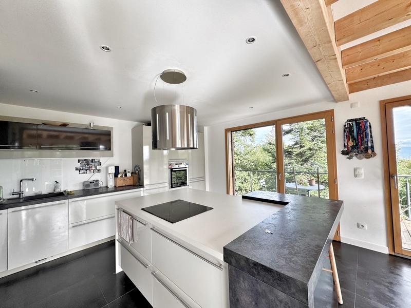 Maison - 179 m² - 6 pièces