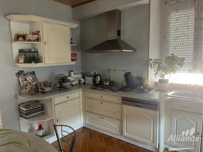 Maison - 160 m² - 8 pièces