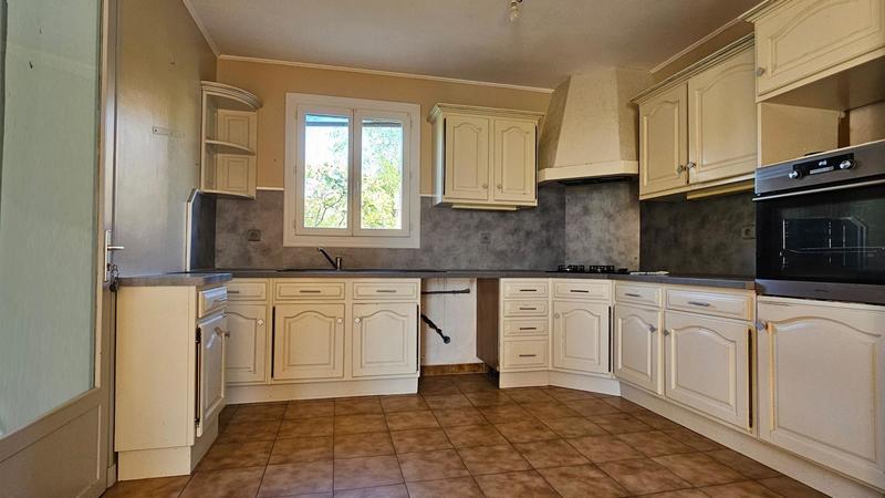 Maison - 130 m² - 8 pièces