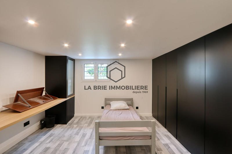 Maison - 91 m² - 5 pièces