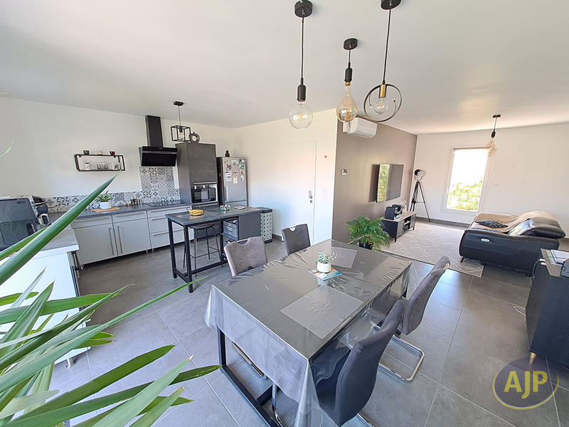 Maison - 70 m² - 3 pièces