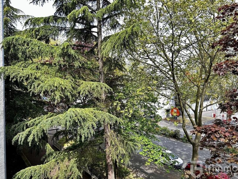 Appartement - 100 m² - 5 pièces