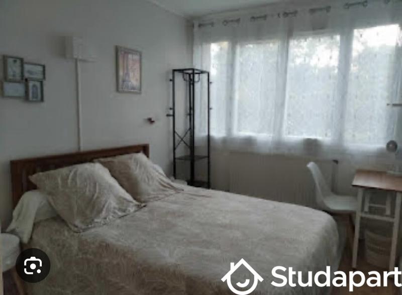 Chambre - 18 m² - 1 pièce