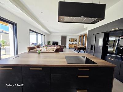 Maison - 161 m² - 5 pièces