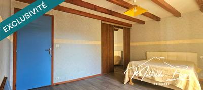 Maison - 221 m² - 8 pièces