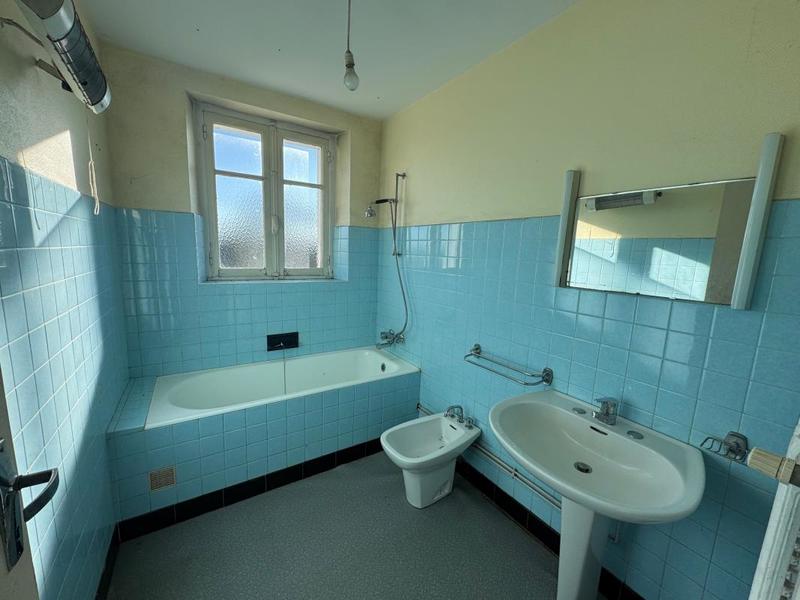 Maison - 175 m² - 8 pièces