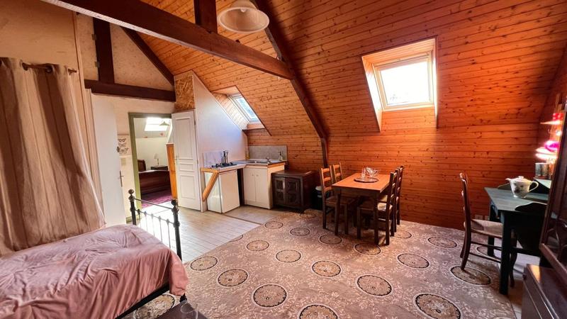 Maison - 207 m² - 8 pièces