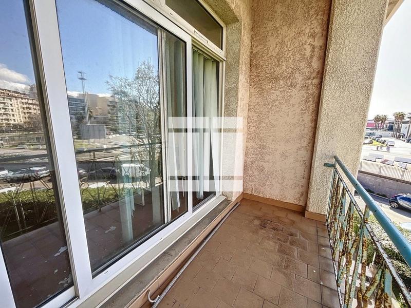 Local commercial - 18 m²