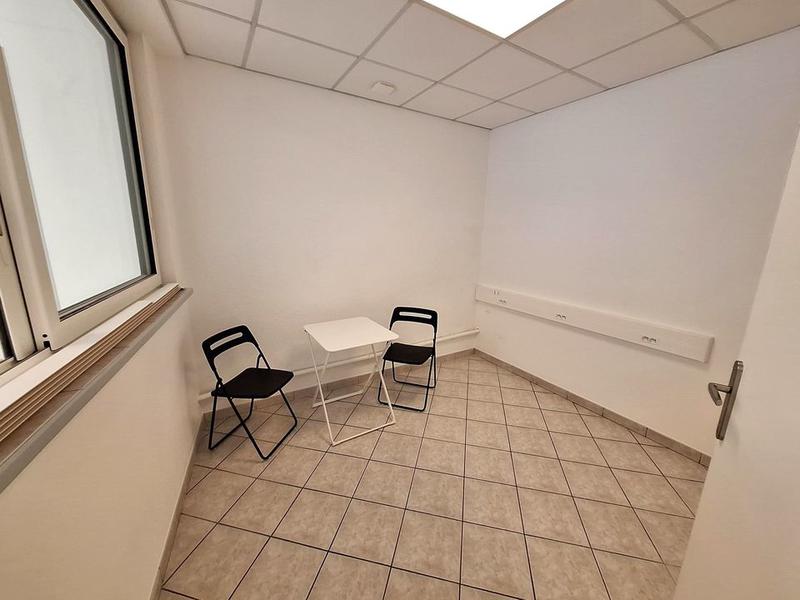 Bureau - 85 m² - 4 pièces