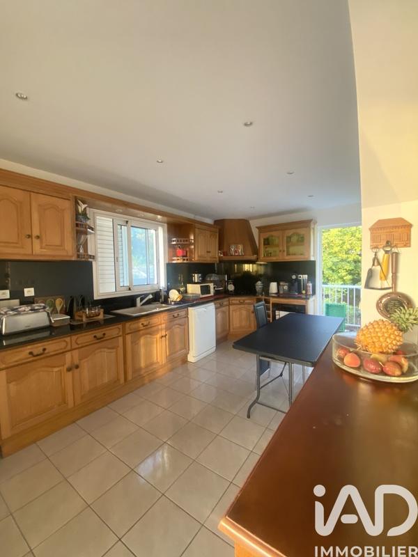 Maison - 198 m² - 5 pièces