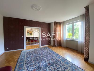 Duplex - 202 m² - 8 pièces