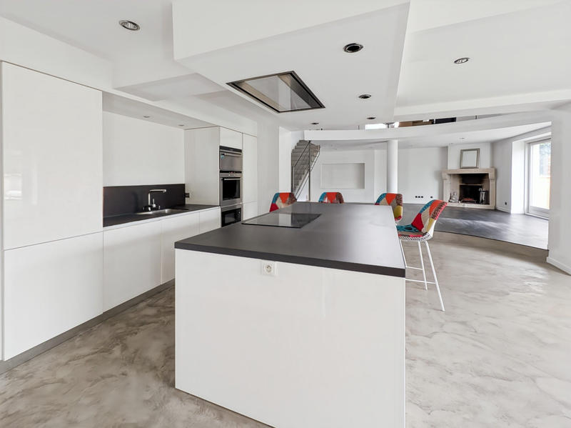 Maison - 200 m² - 7 pièces