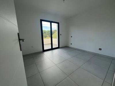 Maison - 122 m² - 6 pièces