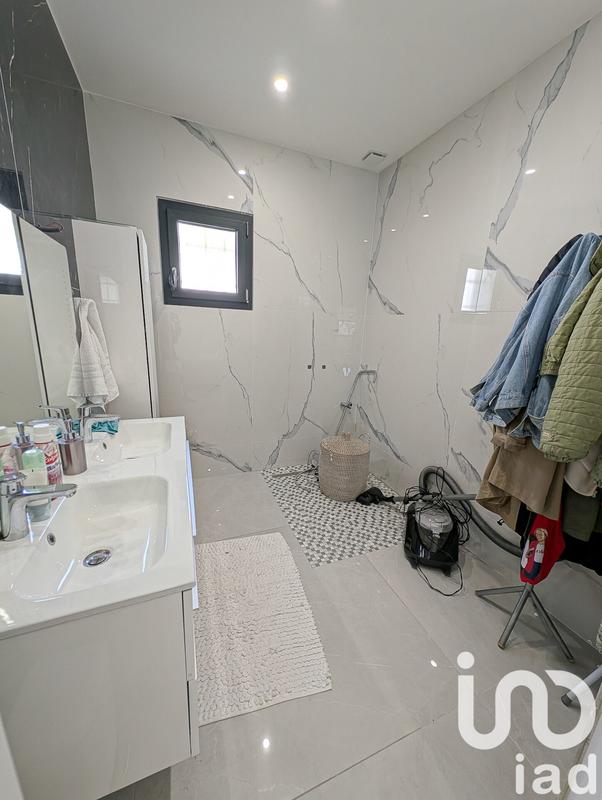 Maison - 190 m² - 5 pièces