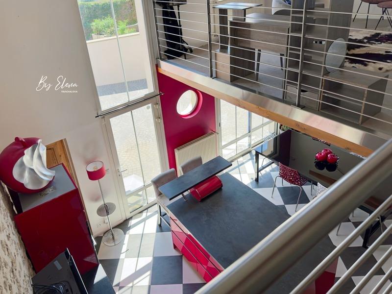 Maison - 245 m² - 7 pièces