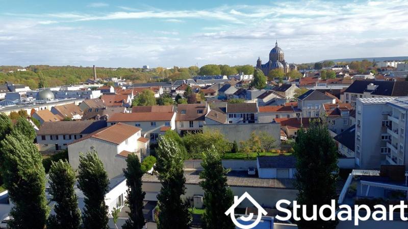 Chambre - 10 m² - 1 pièce