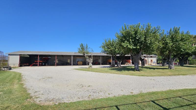 Maison - 214 m² - 15 pièces