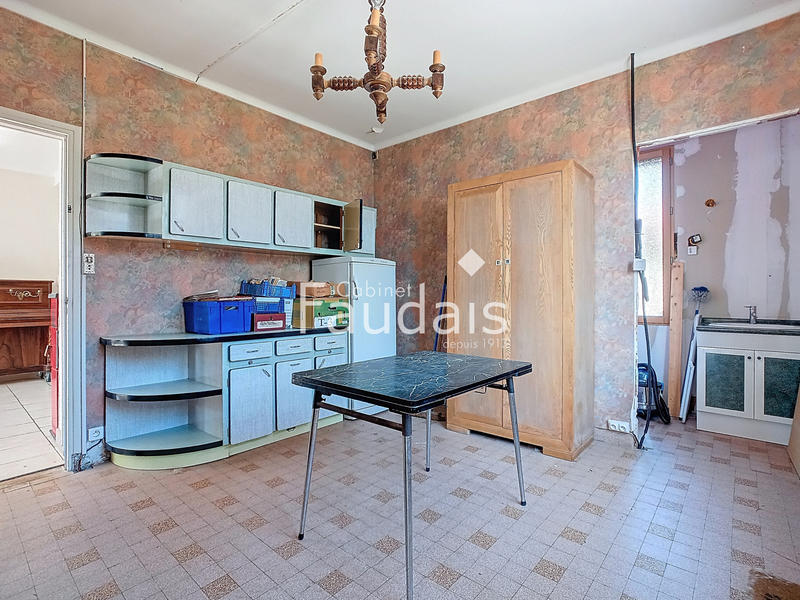 Maison - 178 m² - 9 pièces