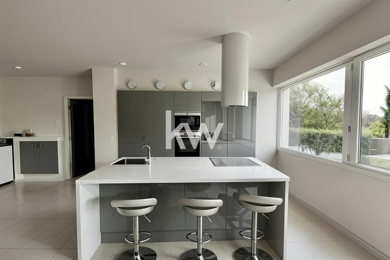 Maison - 190 m² - 9 pièces