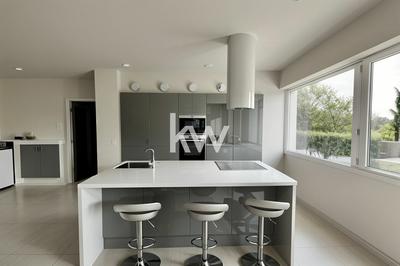 Maison - 190 m² - 9 pièces