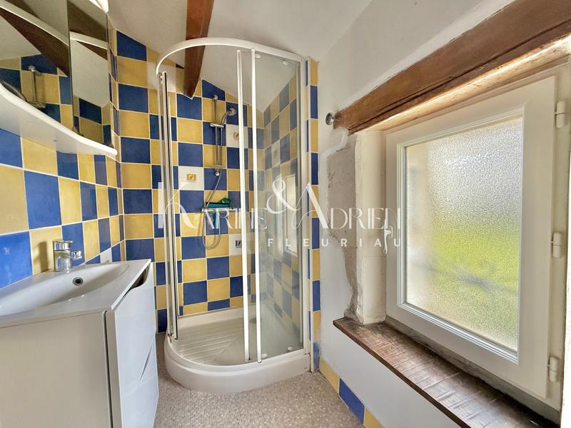 Maison - 201 m² - 7 pièces