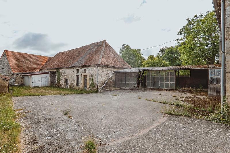 Maison - 200 m² - 7 pièces