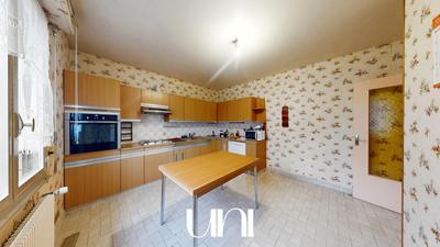 Maison - 126 m² - 6 pièces