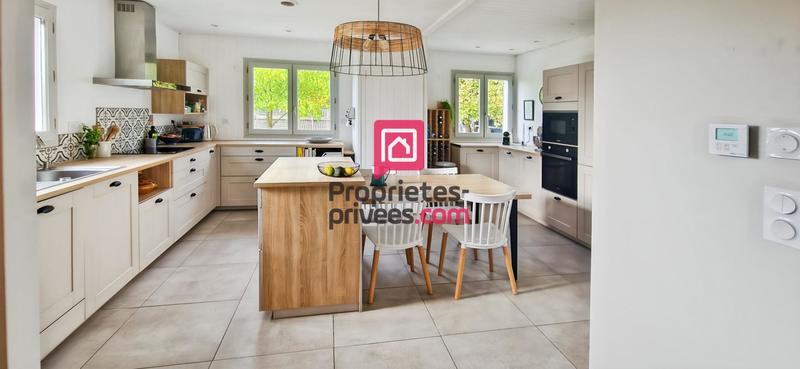 Maison - 170 m² - 6 pièces