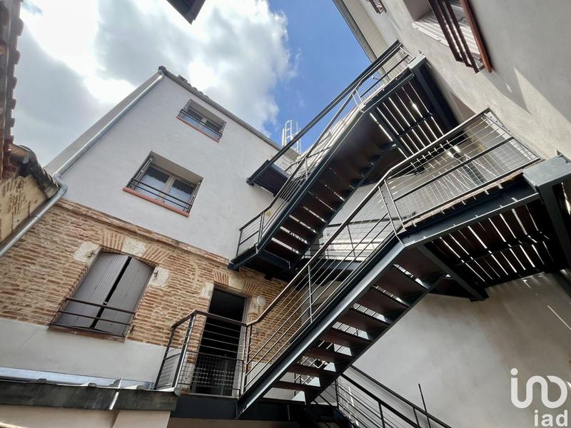 Local commercial - 1 500 m²