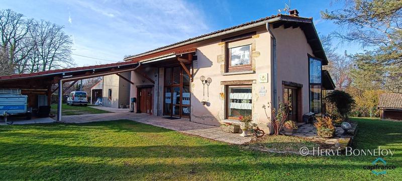 Maison - 220 m² - 11 pièces