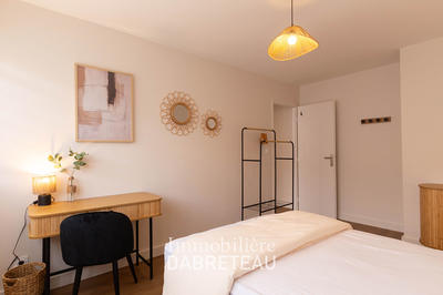 Appartement - 129 m² - 8 pièces