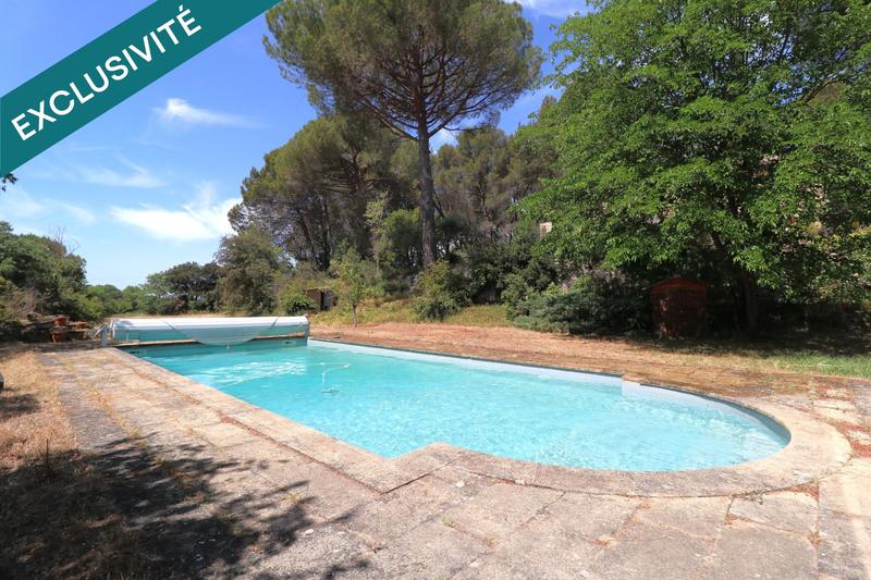 Maison - 220 m² - 10 pièces