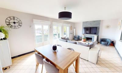 Appartement - 167 m² - 6 pièces