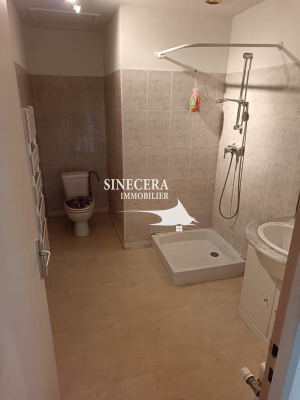 Maison - 250 m² - 8 pièces