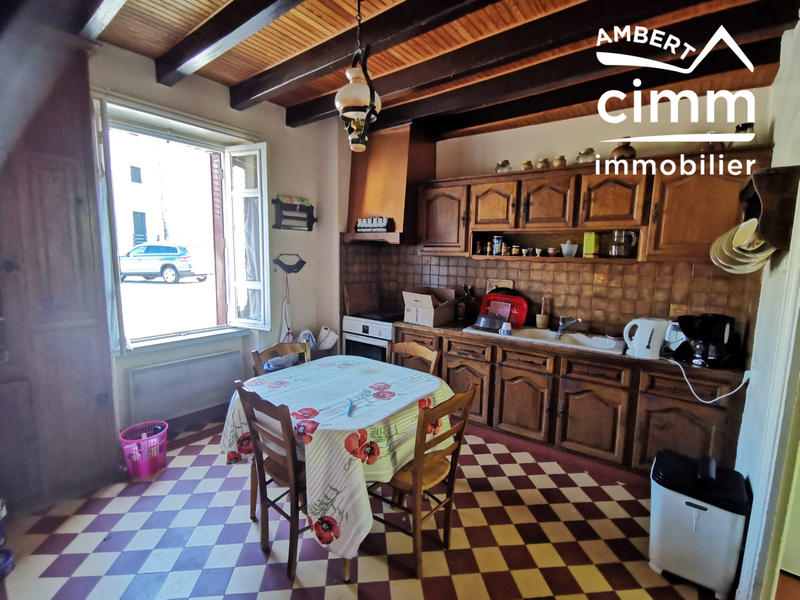 Maison - 113 m² - 9 pièces