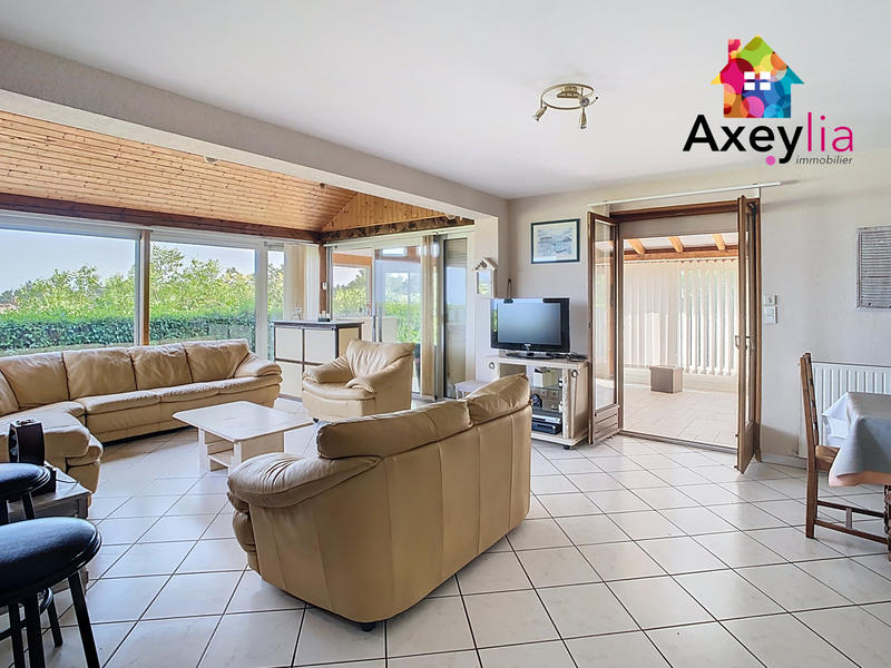 Maison - 196 m² - 12 pièces