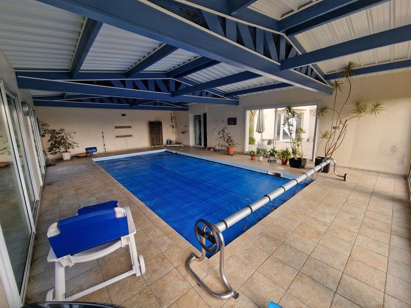 Maison contemporaine - 212 m² - 6 pièces