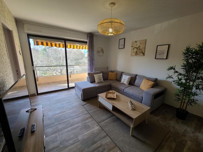 Appartement - 82 m² - 5 pièces