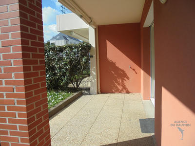 Appartement - 90 m² - 5 pièces