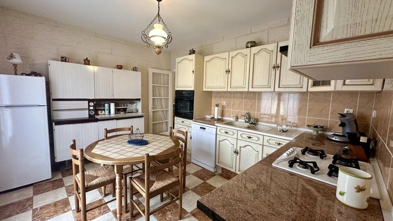 Maison - 92 m² - 4 pièces