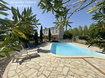 Maison en pierre - 227 m² - 7 pièces