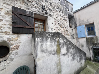 Maison - 225 m² - 29 pièces