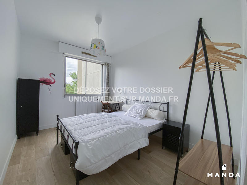 Chambre - 10 m² - 4 pièces