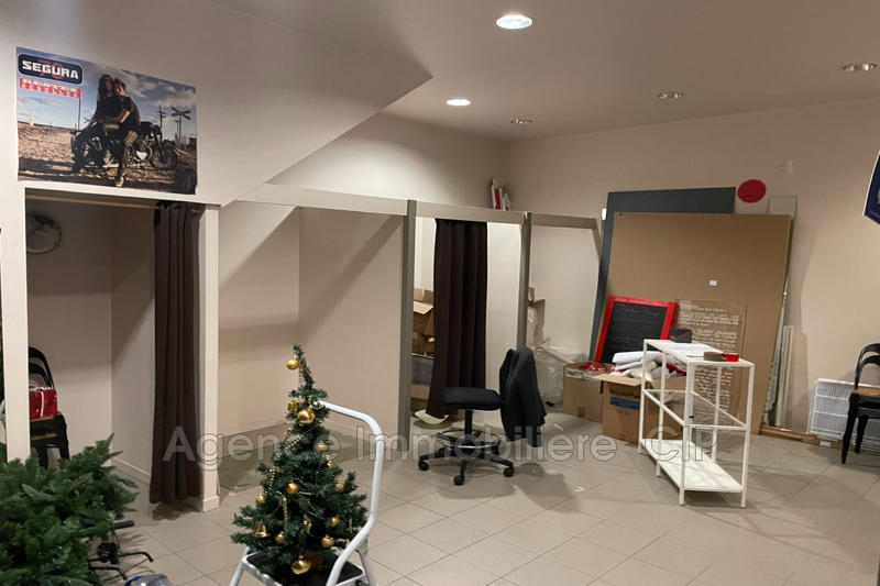 Local commercial - 150 m²