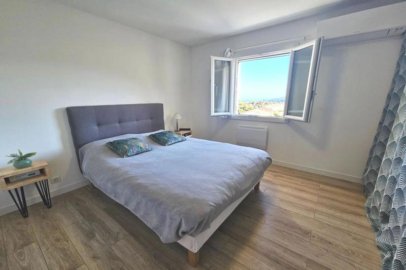 Maison - 111 m² - 5 pièces