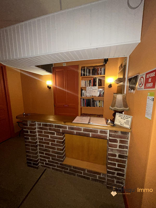 Maison - 700 m² - 17 pièces