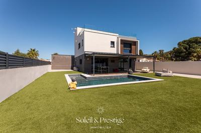 Maison - 180 m² - 4 pièces