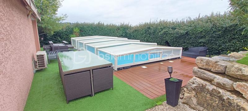 Villa - 95 m² - 4 pièces