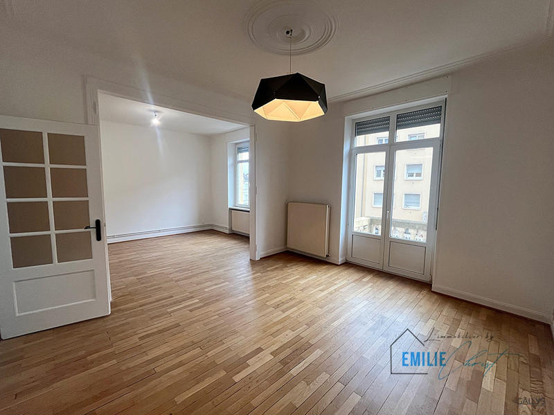 Appartement - 95 m² - 3 pièces